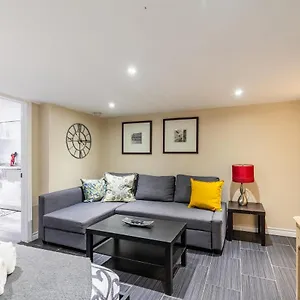 https://newly-renovated-cozy-1br-apt-with-netflix-prime-toronto.hotelstorontoontario.org
