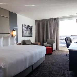 Otel Carriage House And Conference Centre