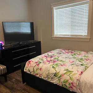 https://spacious-newer-home-2-bedrooms-entire-suite.vancouver-hotels-bc.net