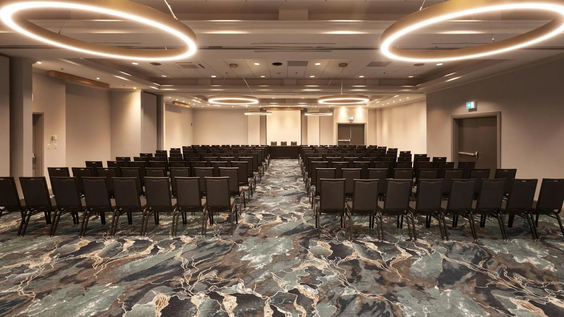 Holiday Inn & Suites Ottawa Kanata By Ihg Hotel