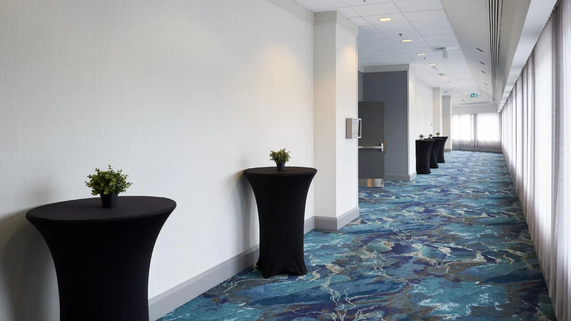 Holiday Inn & Suites Ottawa Kanata By Ihg Hotel