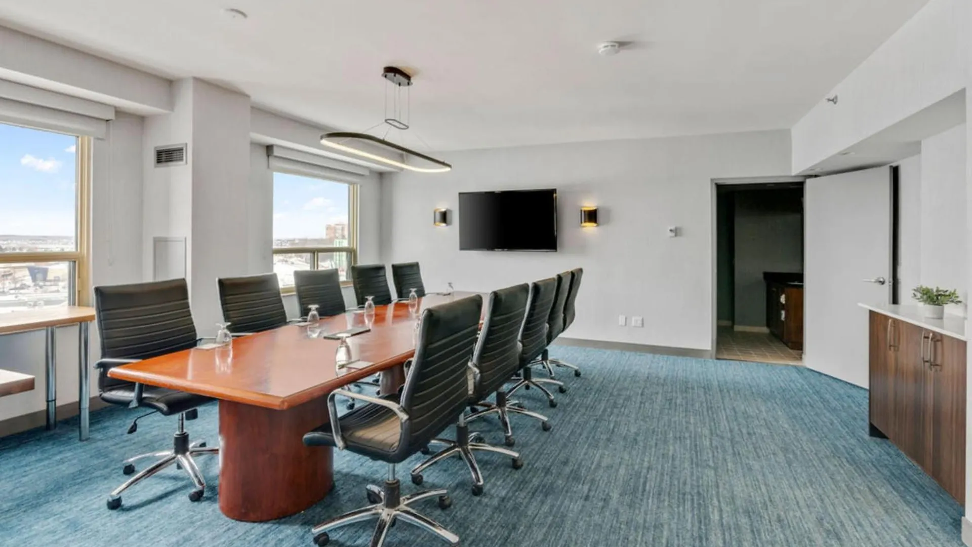 Holiday Inn & Suites Ottawa Kanata By Ihg Otel