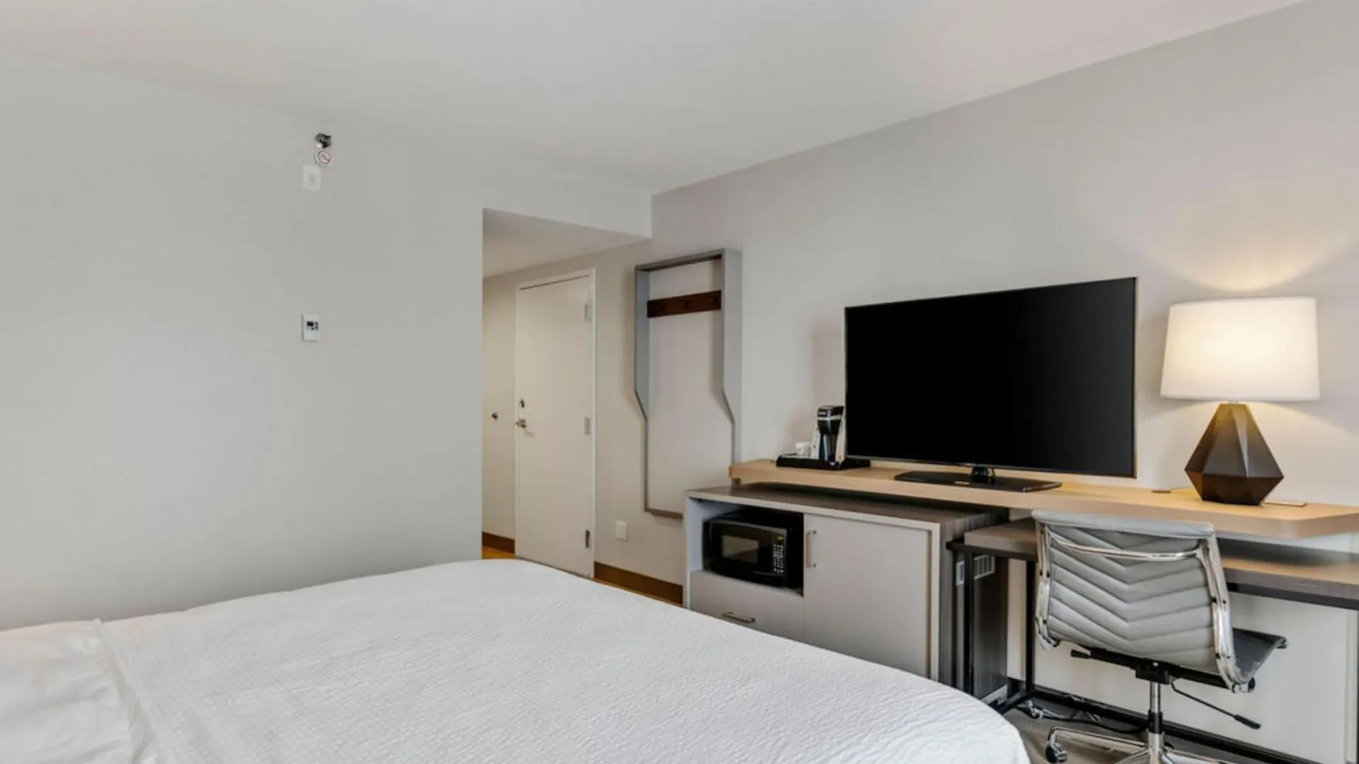 Holiday Inn & Suites Ottawa Kanata By Ihg Otel