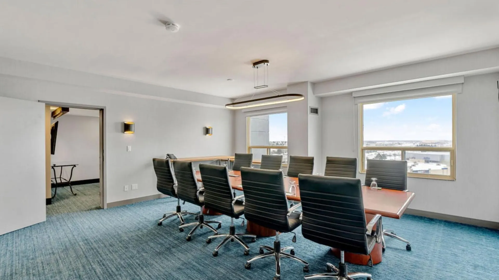 Holiday Inn & Suites Ottawa Kanata By Ihg